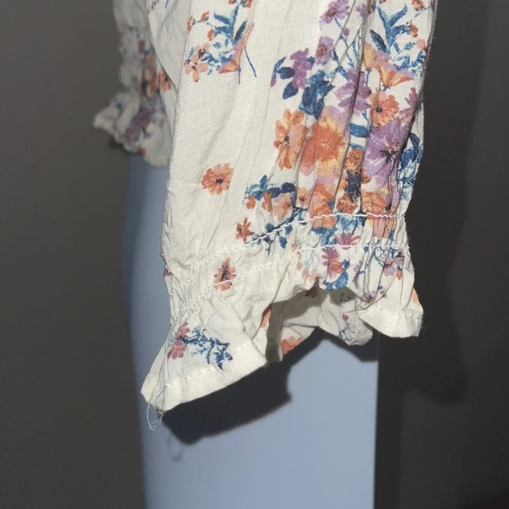 Rewind Off Shoulder Rutched Crop - Picture 5 of 6